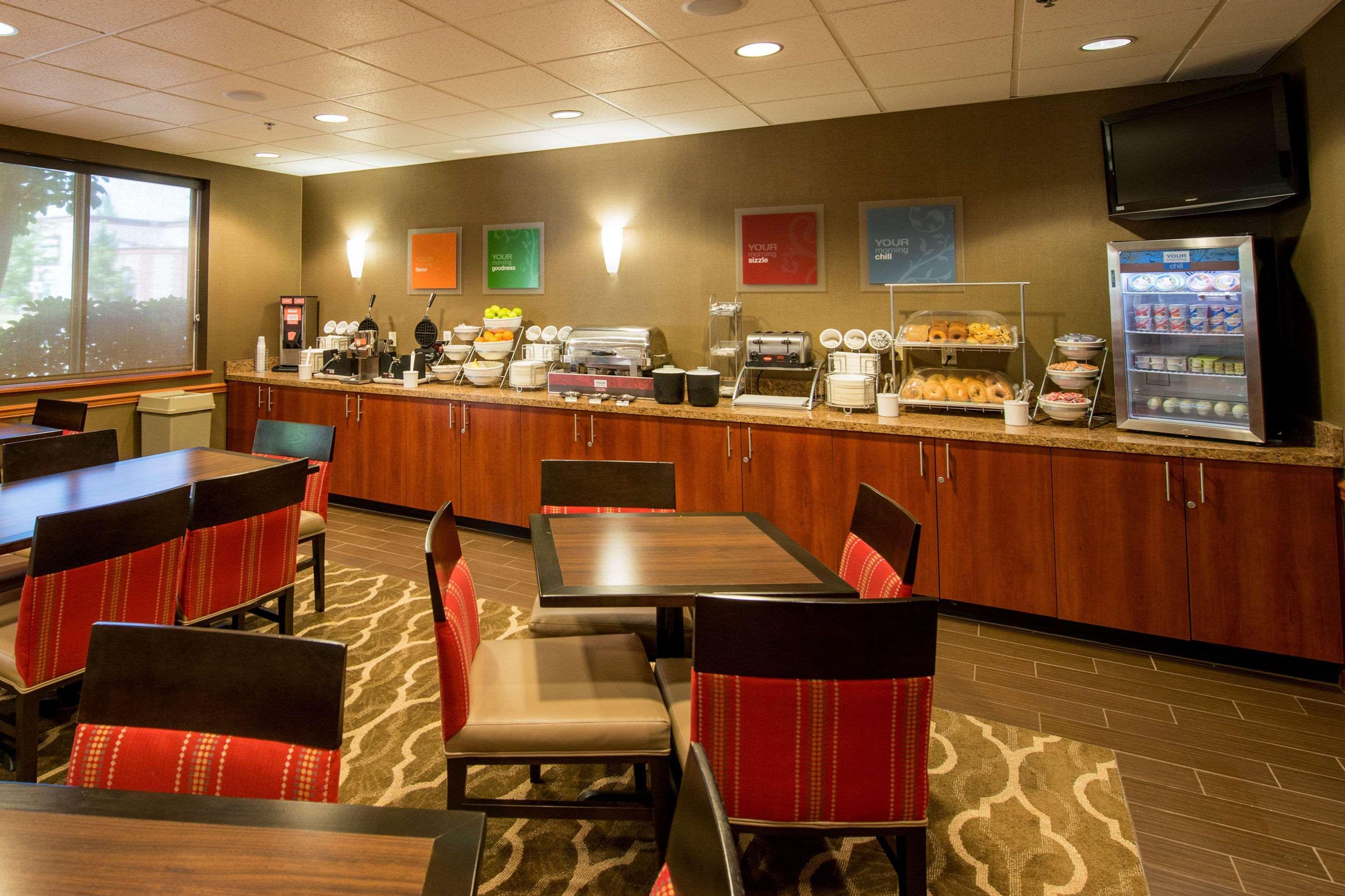 Comfort Suites Springfield-Eugene Buitenkant foto