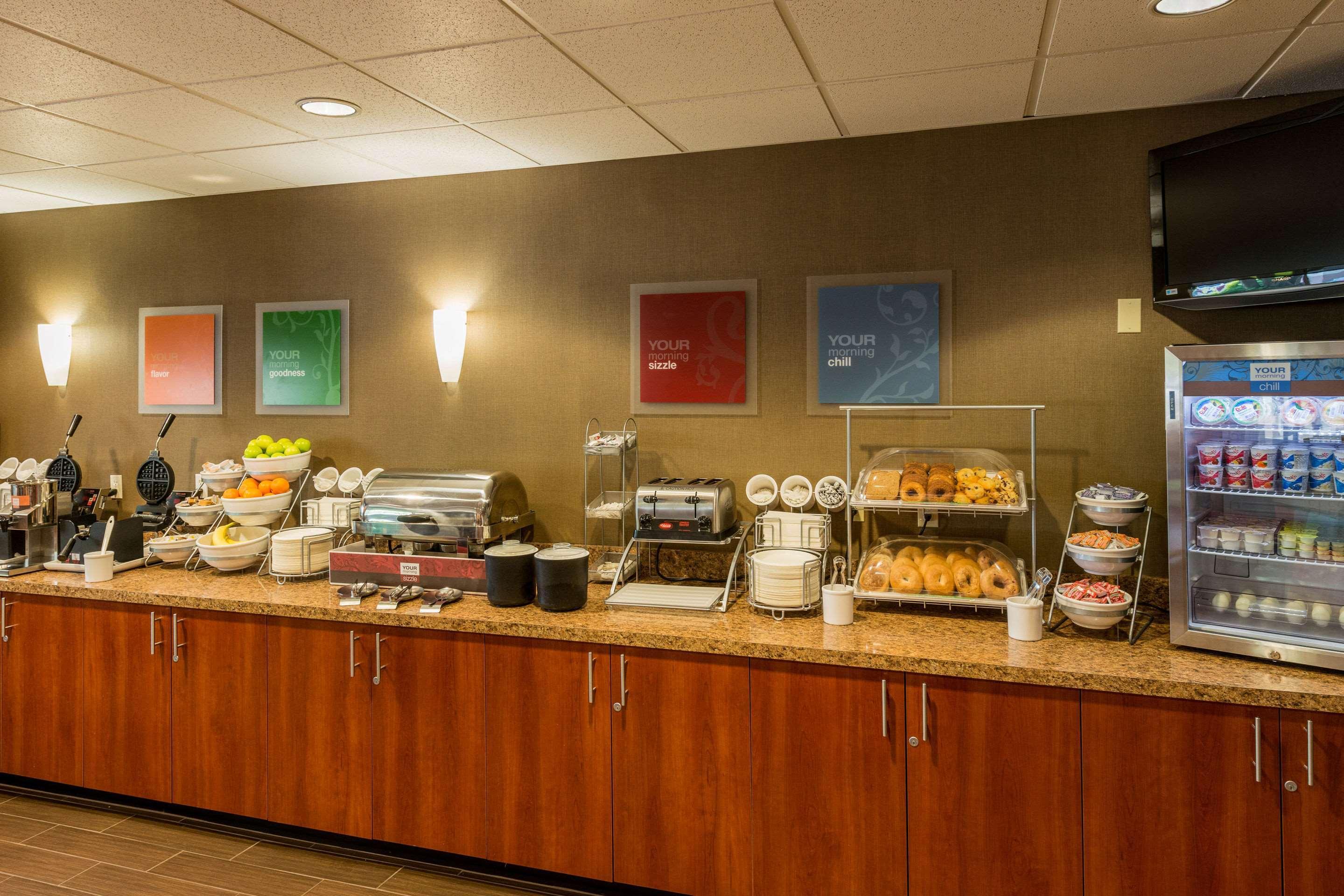 Comfort Suites Springfield-Eugene Buitenkant foto