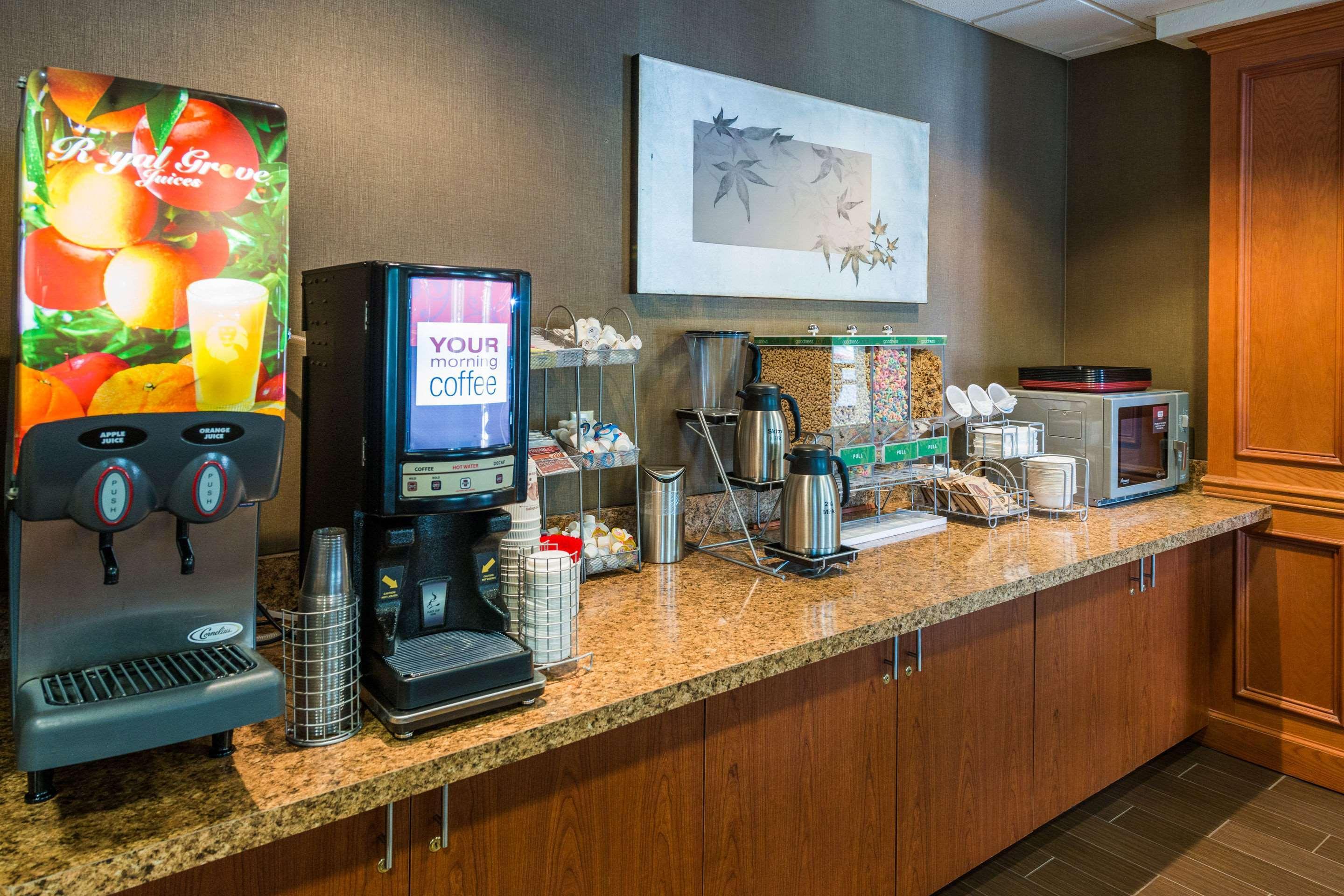 Comfort Suites Springfield-Eugene Buitenkant foto